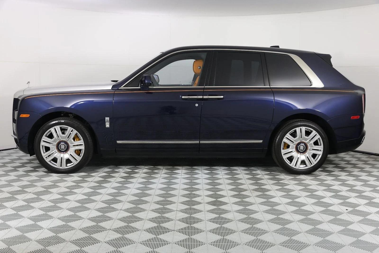 rolls-royce cullinan 2022 SLATV4C03NU212609 image rolls-royce cullinan 2022 SLATV4C03NU212609 image