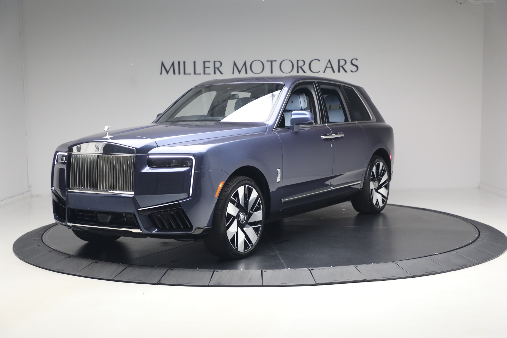 rolls-royce cullinan 2025 SLA13HA01SU228245 image rolls-royce cullinan 2025 SLA13HA01SU228245 image