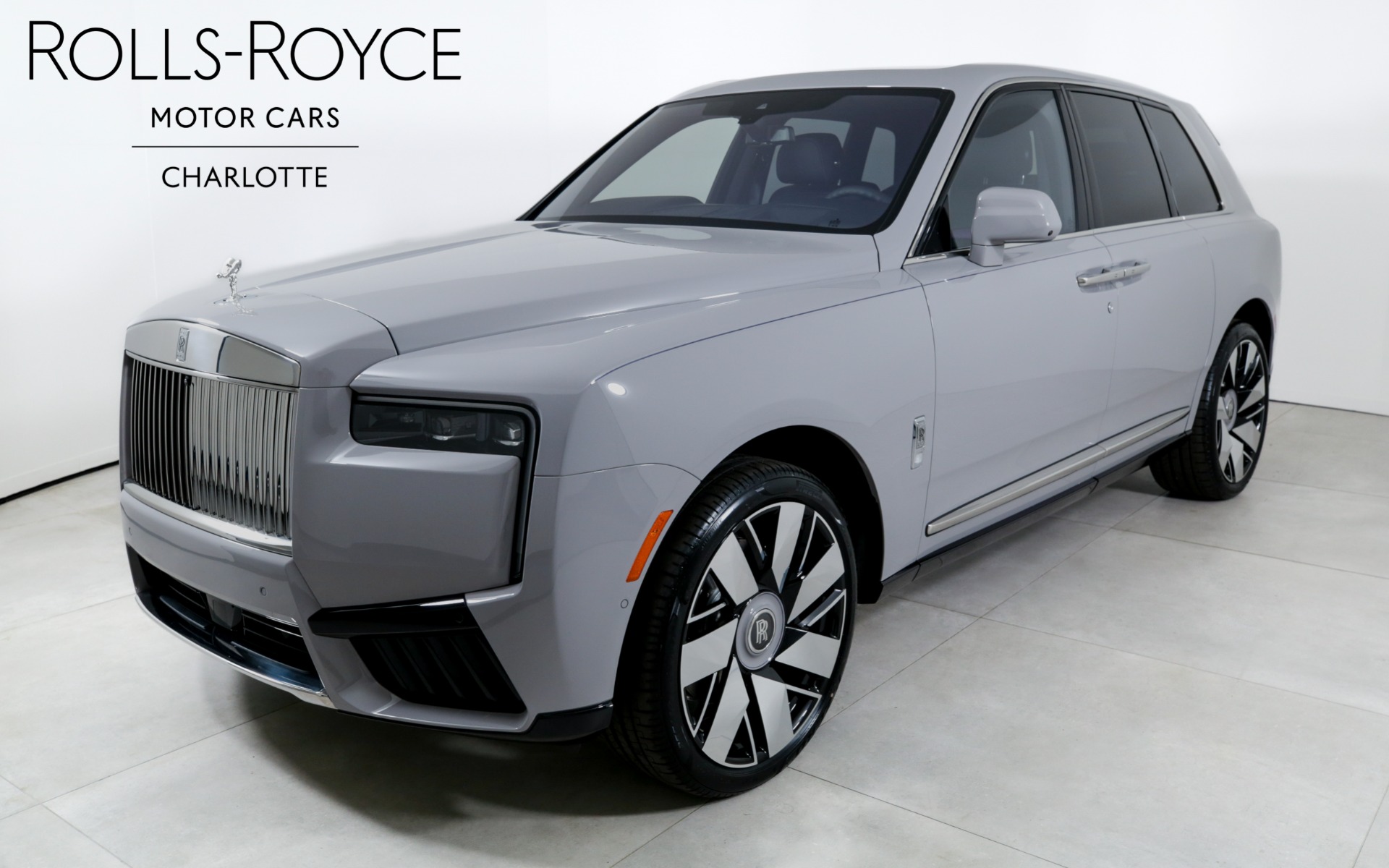 rolls-royce cullinan 2025 SLA13HA00SU228740 image rolls-royce cullinan 2025 SLA13HA00SU228740 image