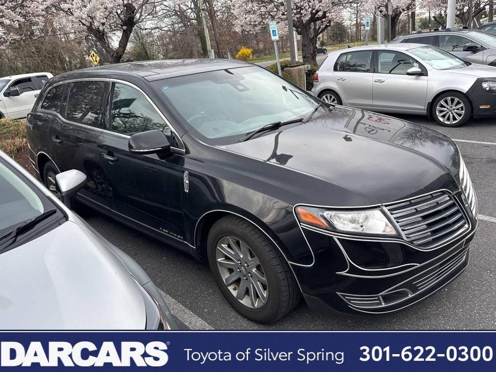 LINCOLN MKT 2017 2LMHJ5NK4HBL01713 image