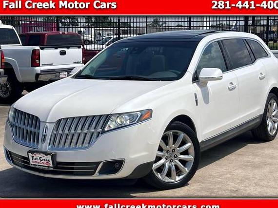 LINCOLN MKT 2010 2LMHJ5FR8ABJ17182 image