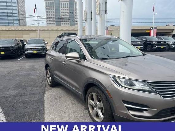 LINCOLN MKC 2018 5LMCJ1C90JUL18357 image