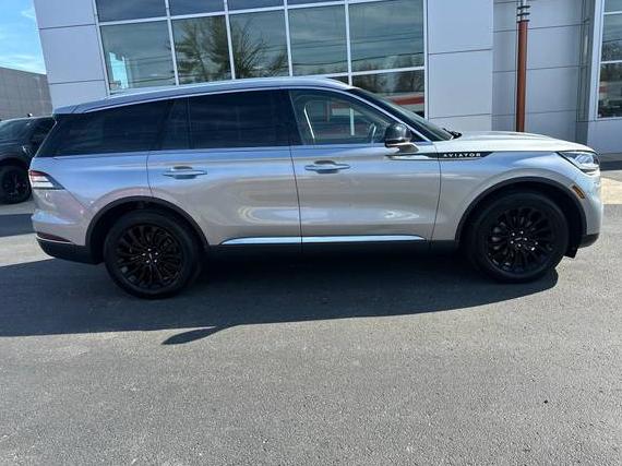 LINCOLN AVIATOR 2023 5LM5J6XC2PGL14233 image