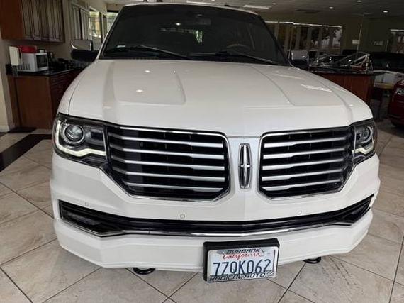 LINCOLN NAVIGATOR 2017 5LMJJ2HTXHEL10868 image