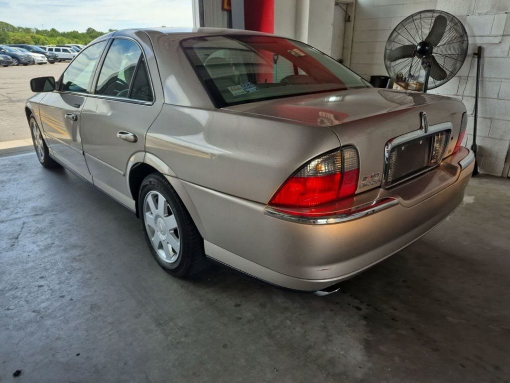 lincoln ls 2003 1LNHM86S63Y657286 image lincoln ls 2003 1LNHM86S63Y657286 image