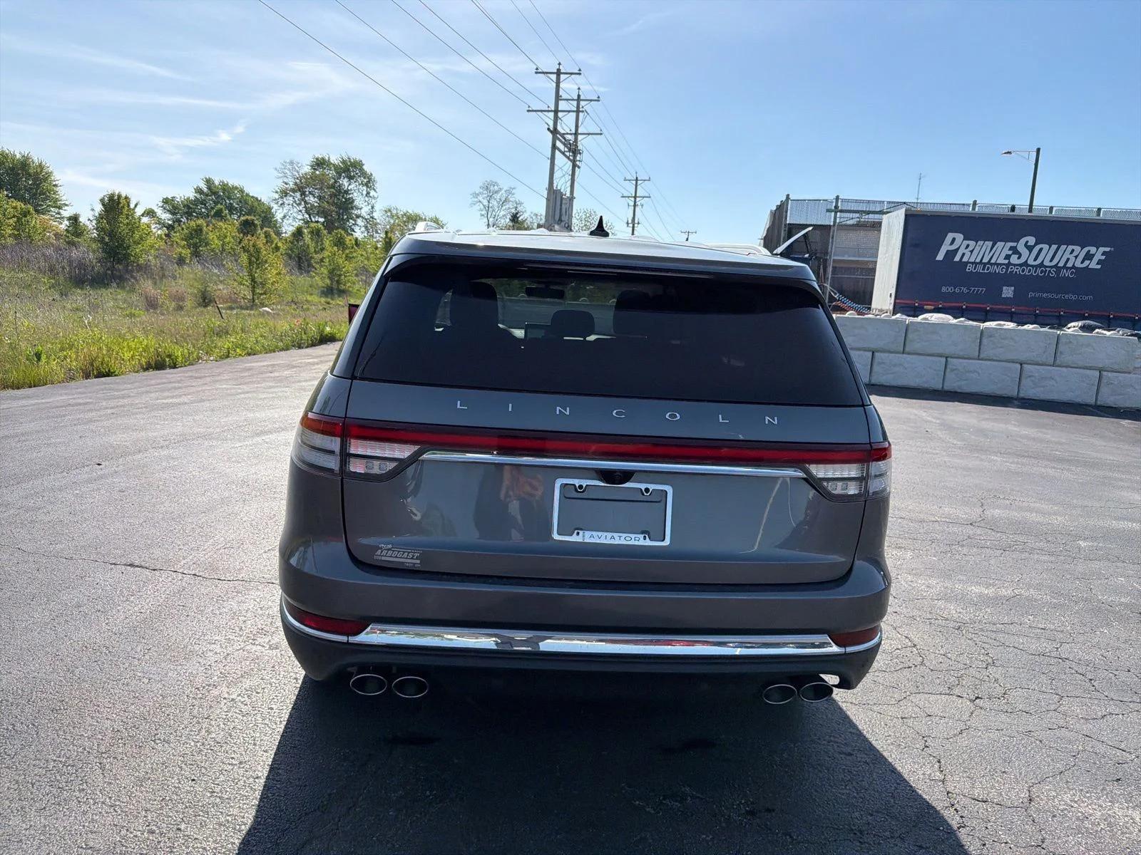 lincoln aviator 2023 5LM5J6XC7PGL00182 image lincoln aviator 2023 5LM5J6XC7PGL00182 image