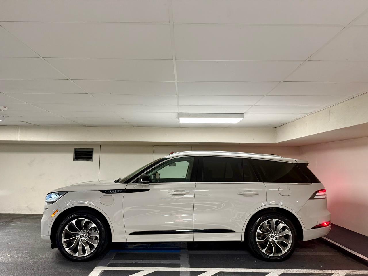 lincoln aviator 2023 5LMYJ8XY5PNL03047 image lincoln aviator 2023 5LMYJ8XY5PNL03047 image