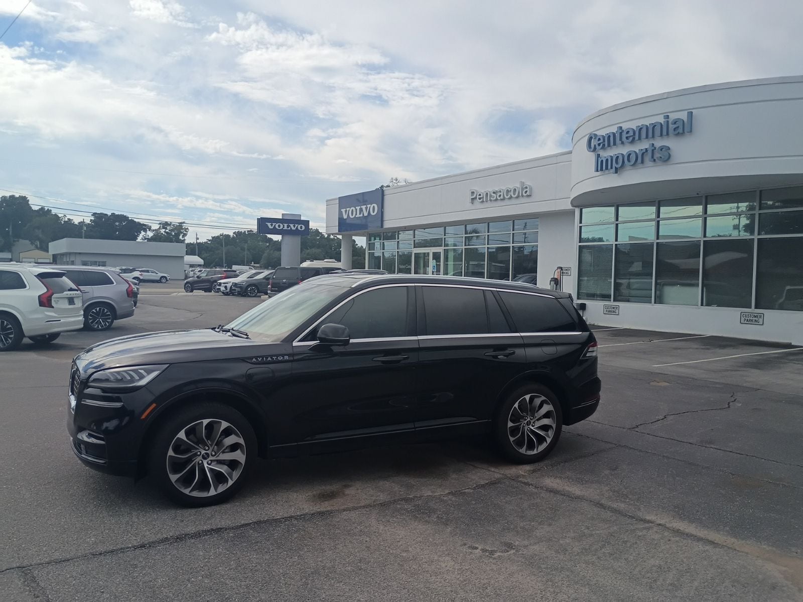 lincoln aviator 2023 5LMYJ8XY1PNL01098 image lincoln aviator 2023 5LMYJ8XY1PNL01098 image