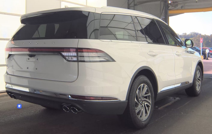 lincoln aviator 2023 5LM5J6WC2PGL23595 image lincoln aviator 2023 5LM5J6WC2PGL23595 image