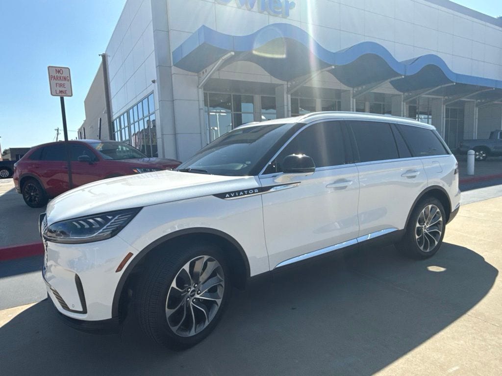 lincoln aviator 2026 5LM5J6XC8TGL07944 image lincoln aviator 2026 5LM5J6XC8TGL07944 image