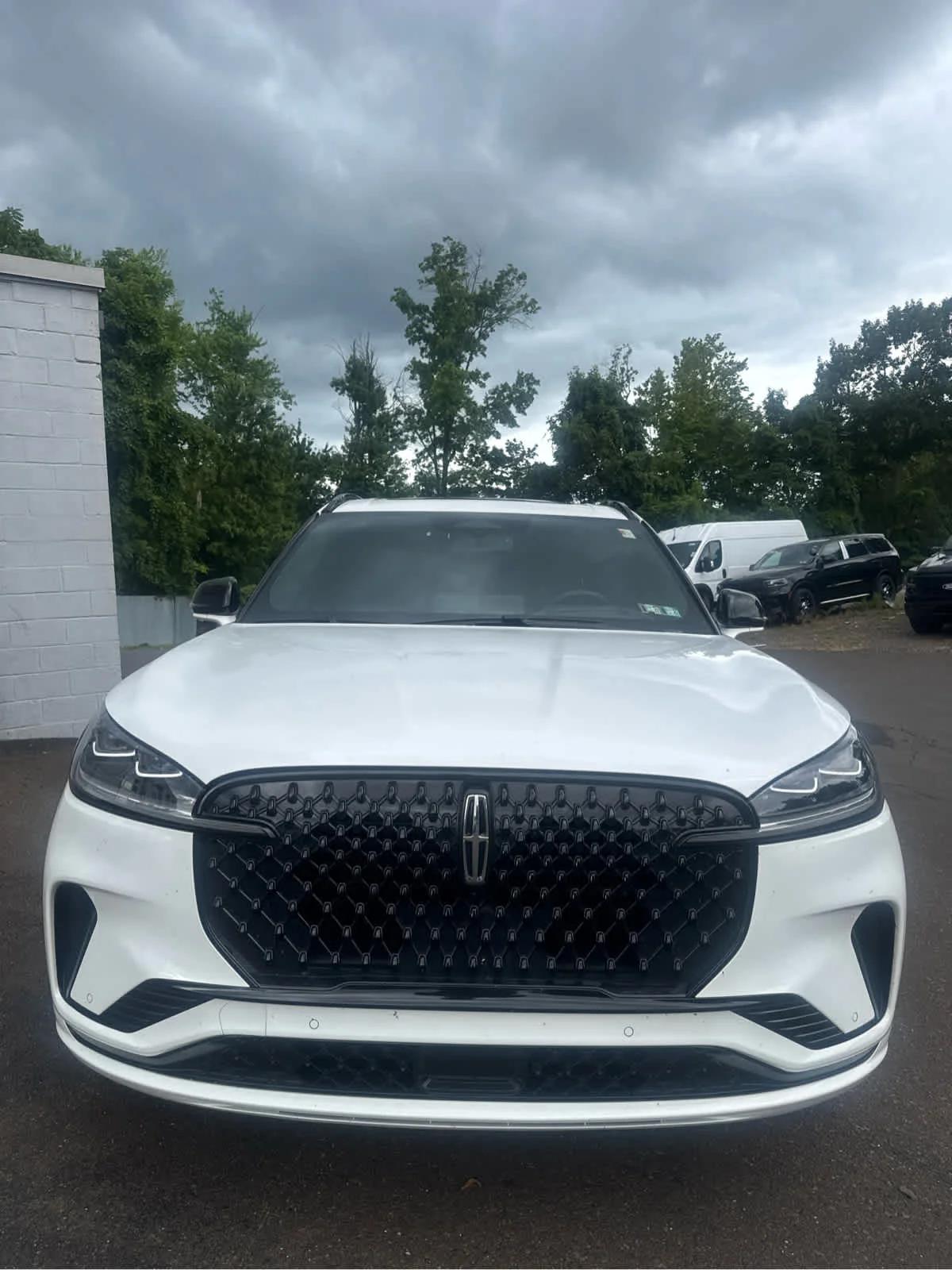 lincoln aviator 2026 5LM5J9XC1TGL15689 image lincoln aviator 2026 5LM5J9XC1TGL15689 image