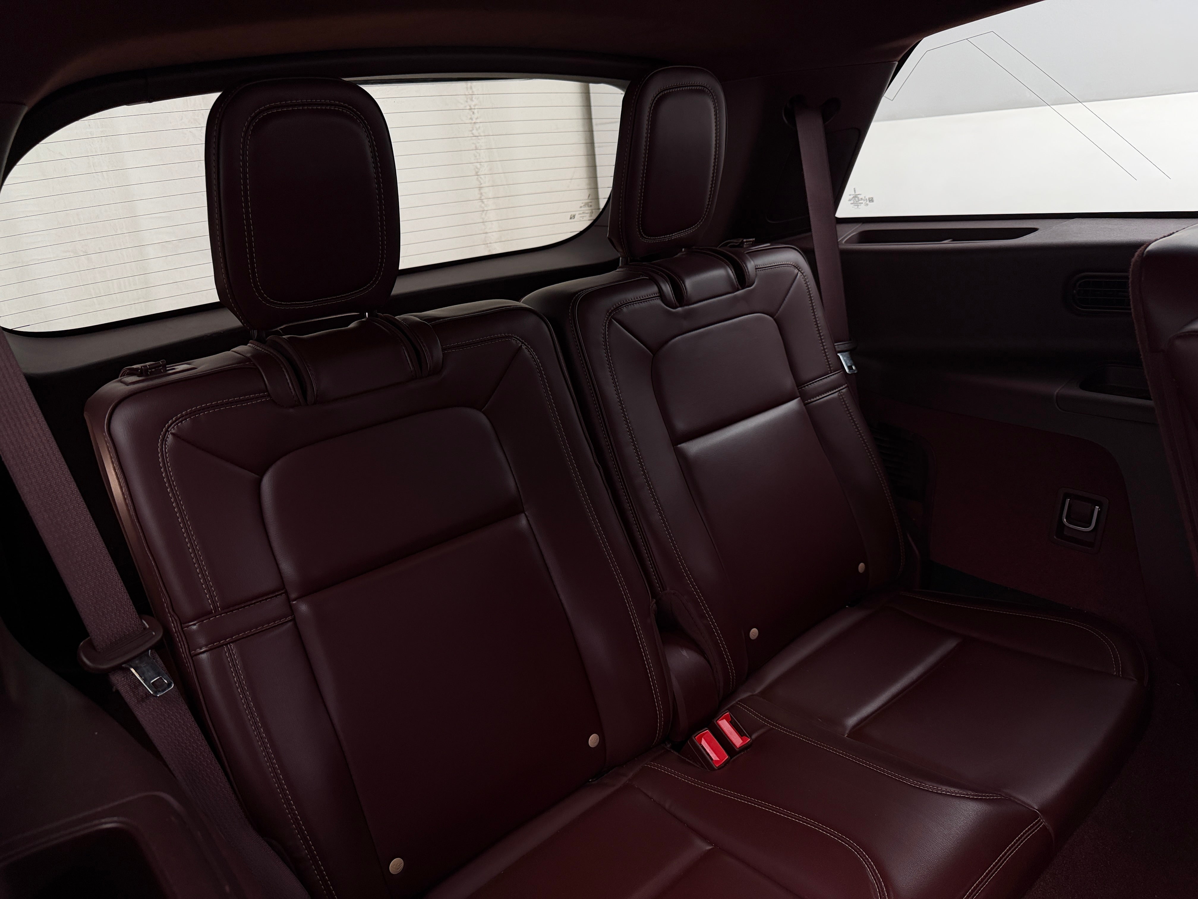 lincoln aviator 2021 5LMYJ9YY8MNL00966 image lincoln aviator 2021 5LMYJ9YY8MNL00966 image