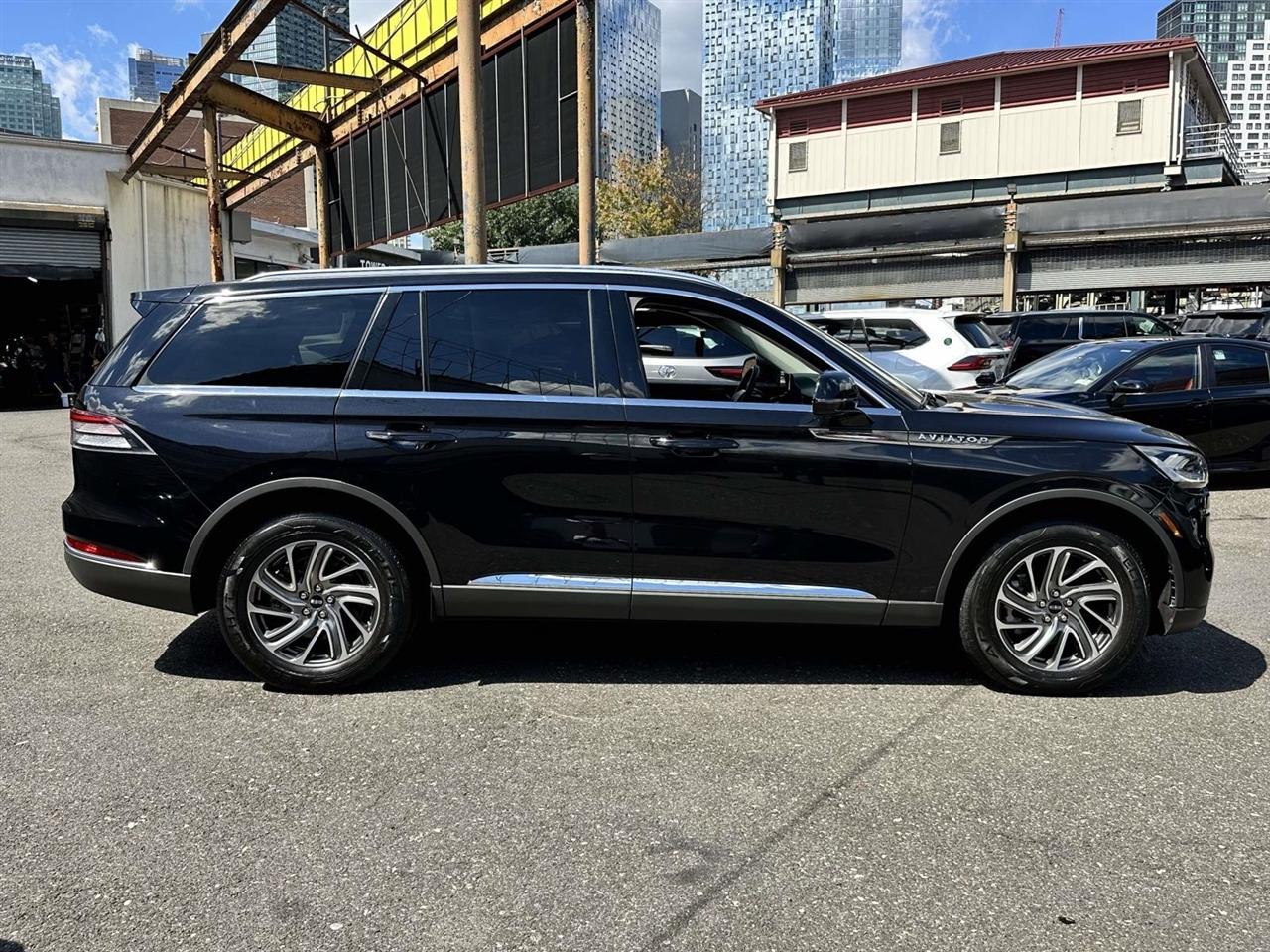 lincoln aviator 2024 5LM5J0XC1RGL03689 image lincoln aviator 2024 5LM5J0XC1RGL03689 image