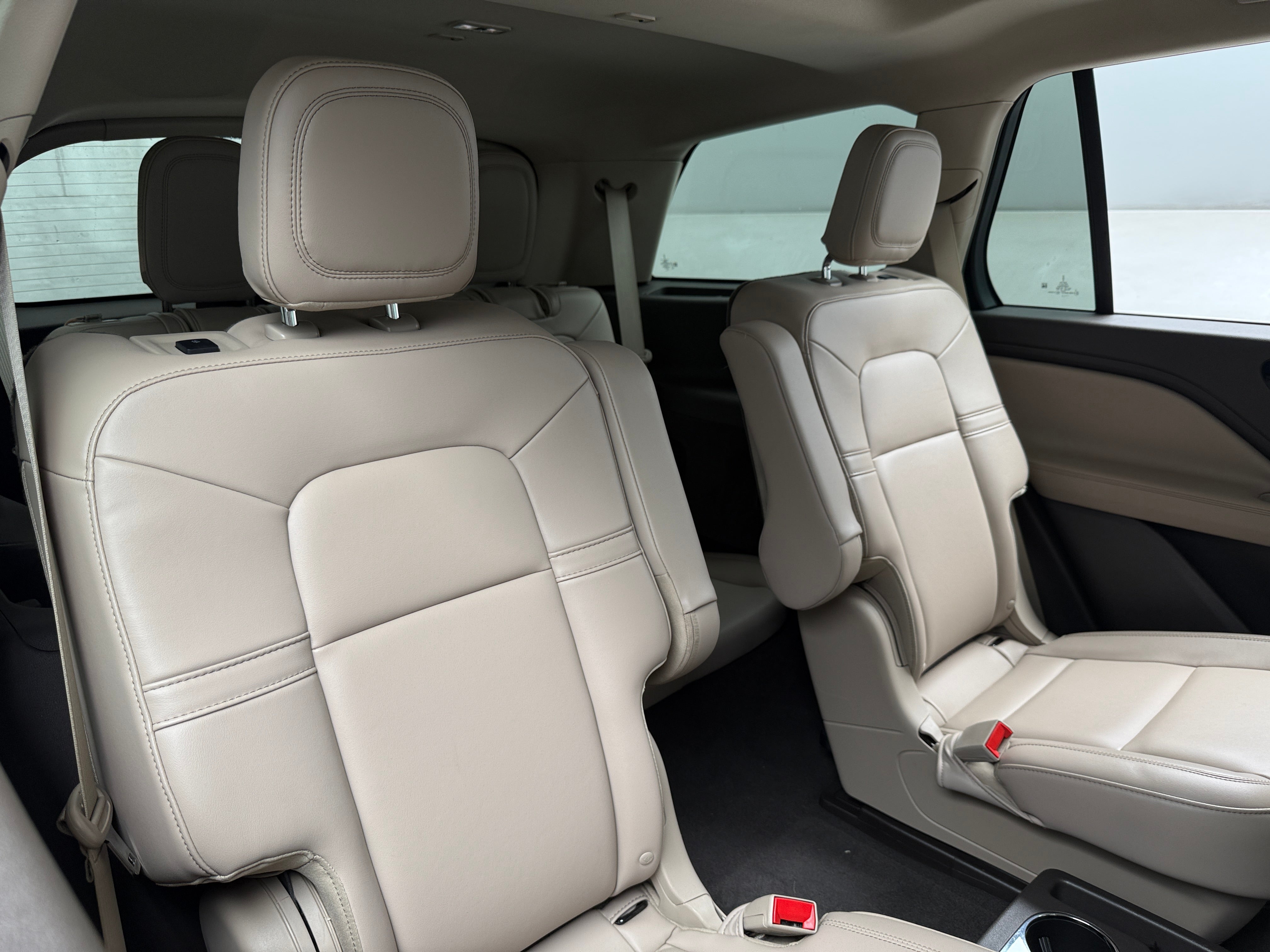 lincoln aviator 2024 5LM5J6XC3RGL07892 image lincoln aviator 2024 5LM5J6XC3RGL07892 image