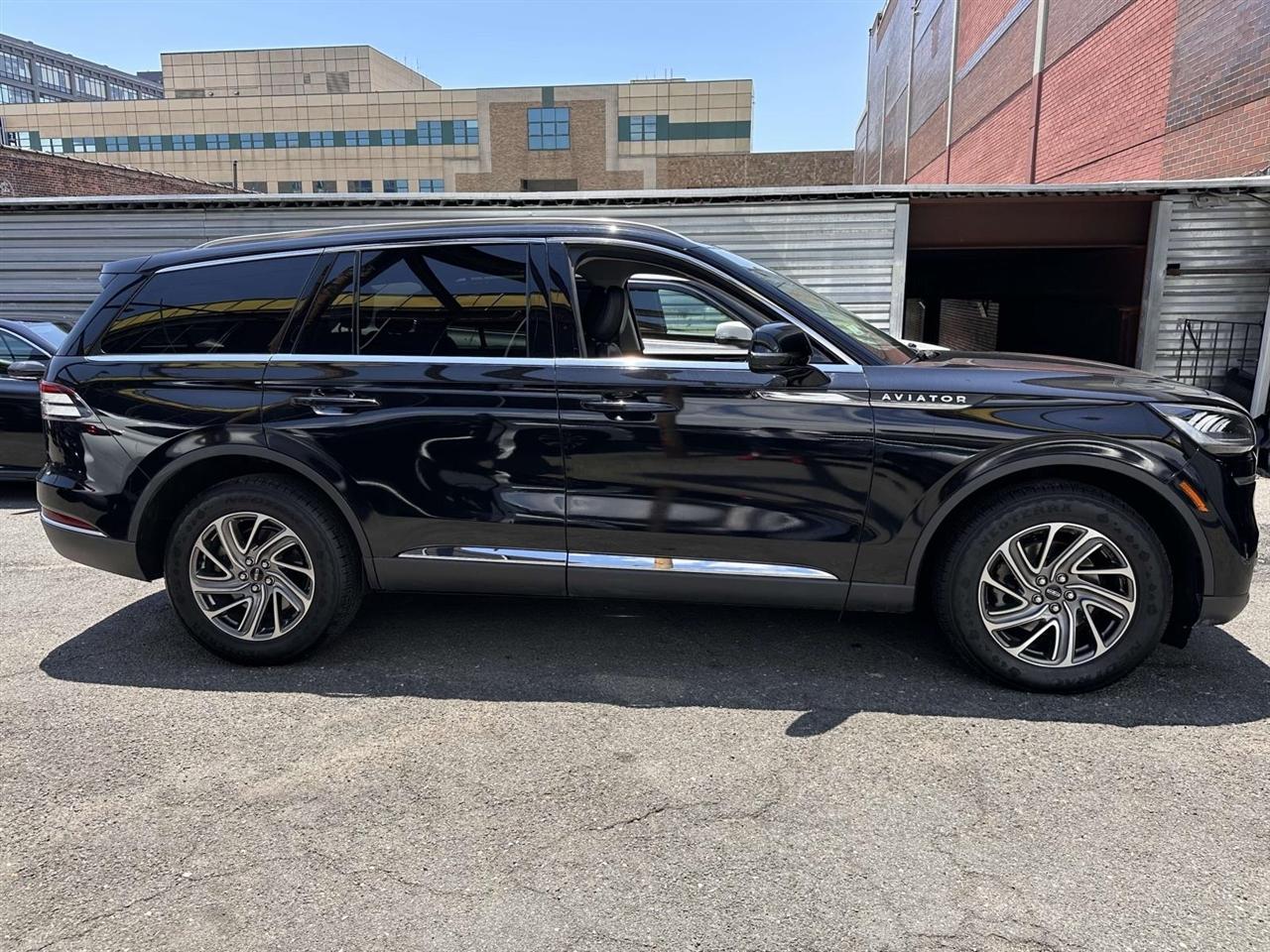 lincoln aviator 2024 5LM5J0XC1RGL03658 image lincoln aviator 2024 5LM5J0XC1RGL03658 image
