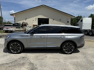 lincoln aviator 2020 5LM5J7XC6LGL37949 image lincoln aviator 2020 5LM5J7XC6LGL37949 image
