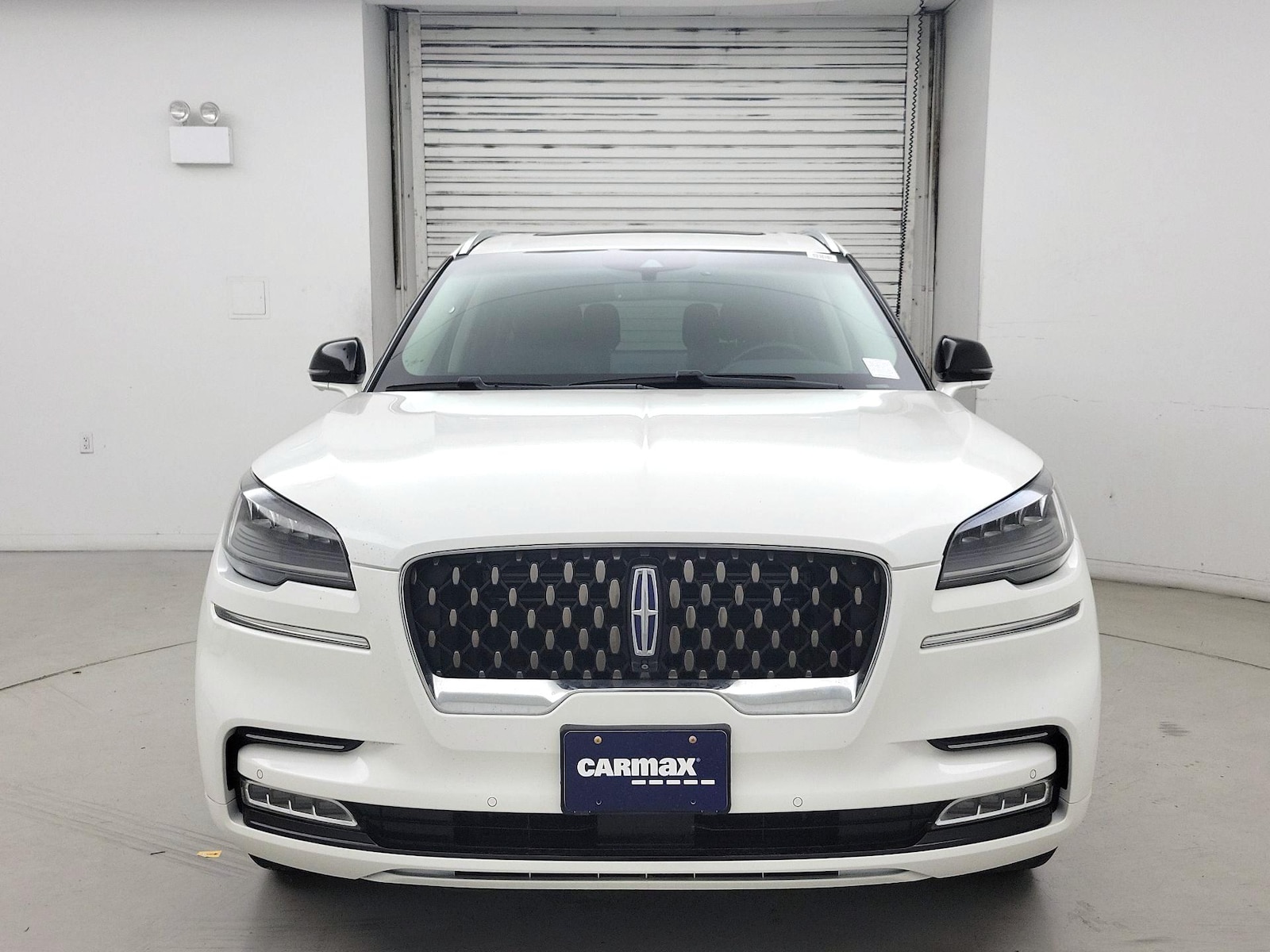 lincoln aviator 2020 5LMYJ8XY0LGL33930 image lincoln aviator 2020 5LMYJ8XY0LGL33930 image