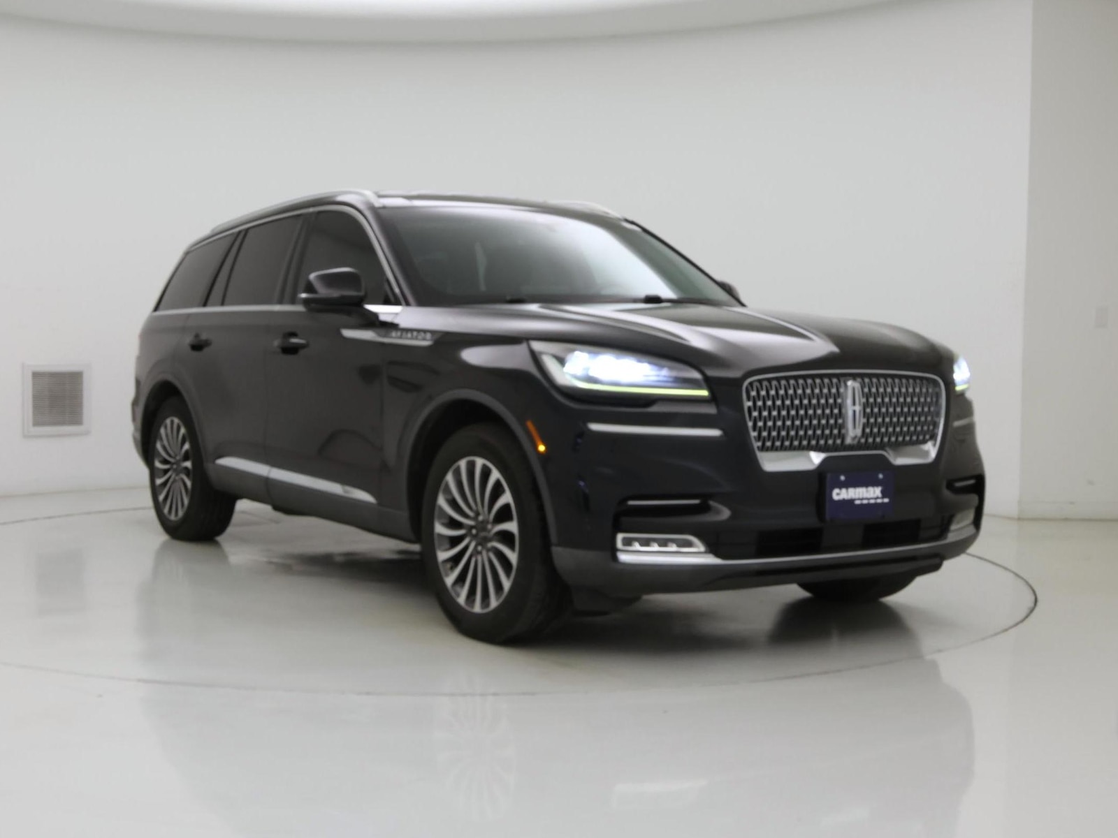 lincoln aviator 2020 5LM5J7XC8LGL15483 image lincoln aviator 2020 5LM5J7XC8LGL15483 image