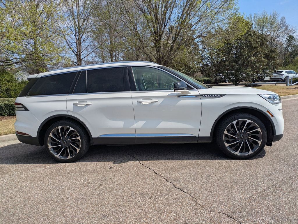 lincoln aviator 2020 5LM5J7XC5LGL04926 image lincoln aviator 2020 5LM5J7XC5LGL04926 image
