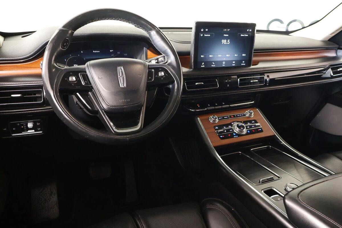 lincoln aviator 2020 5LM5J7XC8LGL20005 image lincoln aviator 2020 5LM5J7XC8LGL20005 image