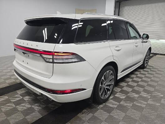 lincoln aviator 2022 5LMYJ8XY1NNL01809 image lincoln aviator 2022 5LMYJ8XY1NNL01809 image