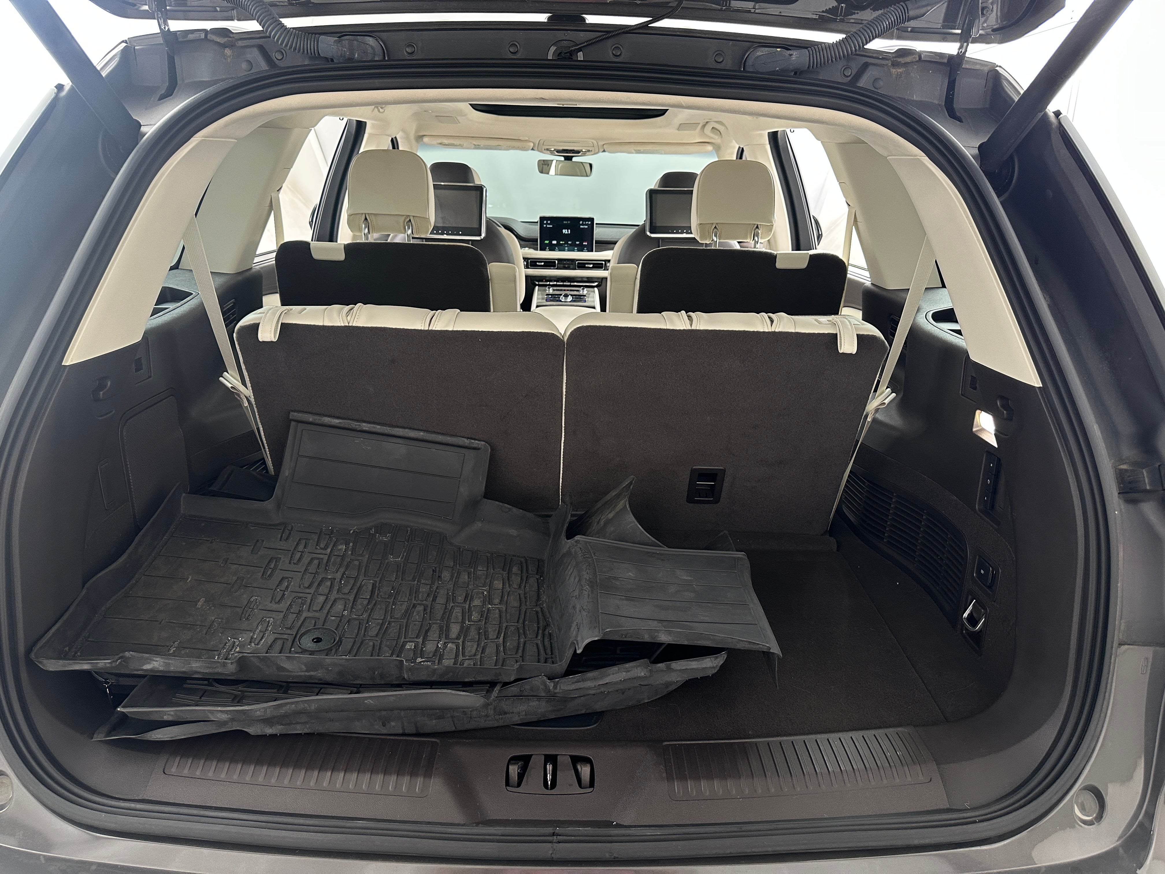 lincoln aviator 2022 5LM5J9XC2NGL04395 image lincoln aviator 2022 5LM5J9XC2NGL04395 image