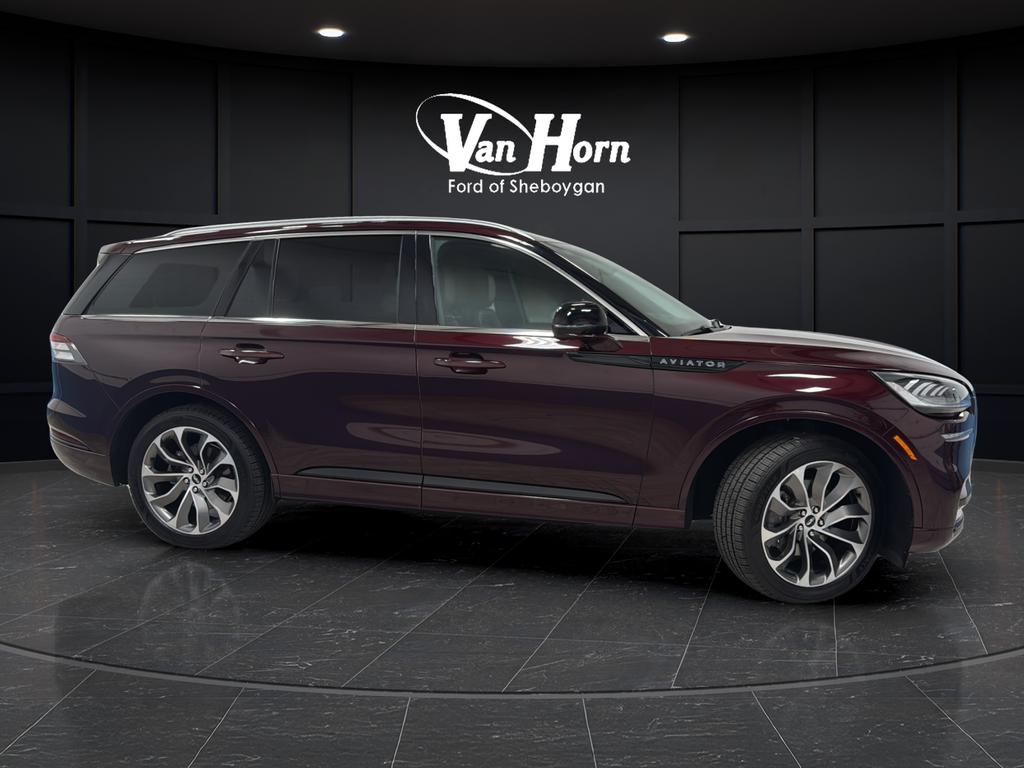 lincoln aviator 2022 5LMYJ8XY9NNL01816 image lincoln aviator 2022 5LMYJ8XY9NNL01816 image