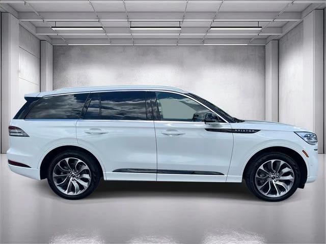 lincoln aviator 2022 5LMYJ8XY2NNL00751 image lincoln aviator 2022 5LMYJ8XY2NNL00751 image