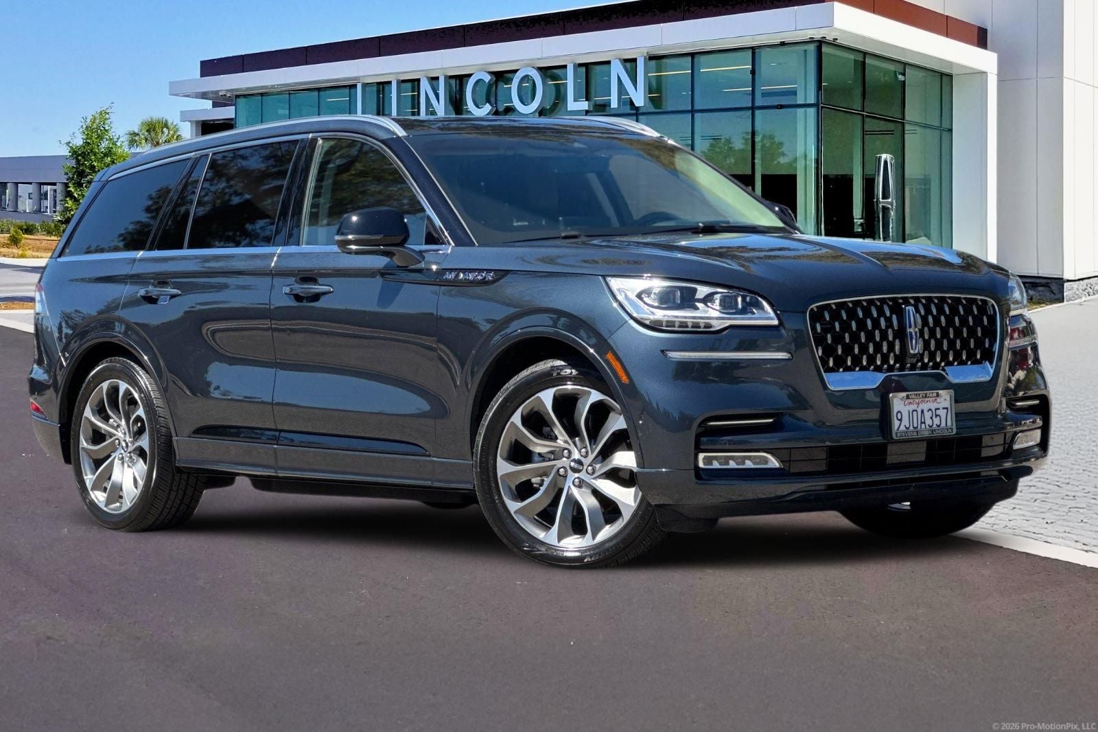 lincoln aviator 2022 5LMYJ8XY1NNL02362 image lincoln aviator 2022 5LMYJ8XY1NNL02362 image
