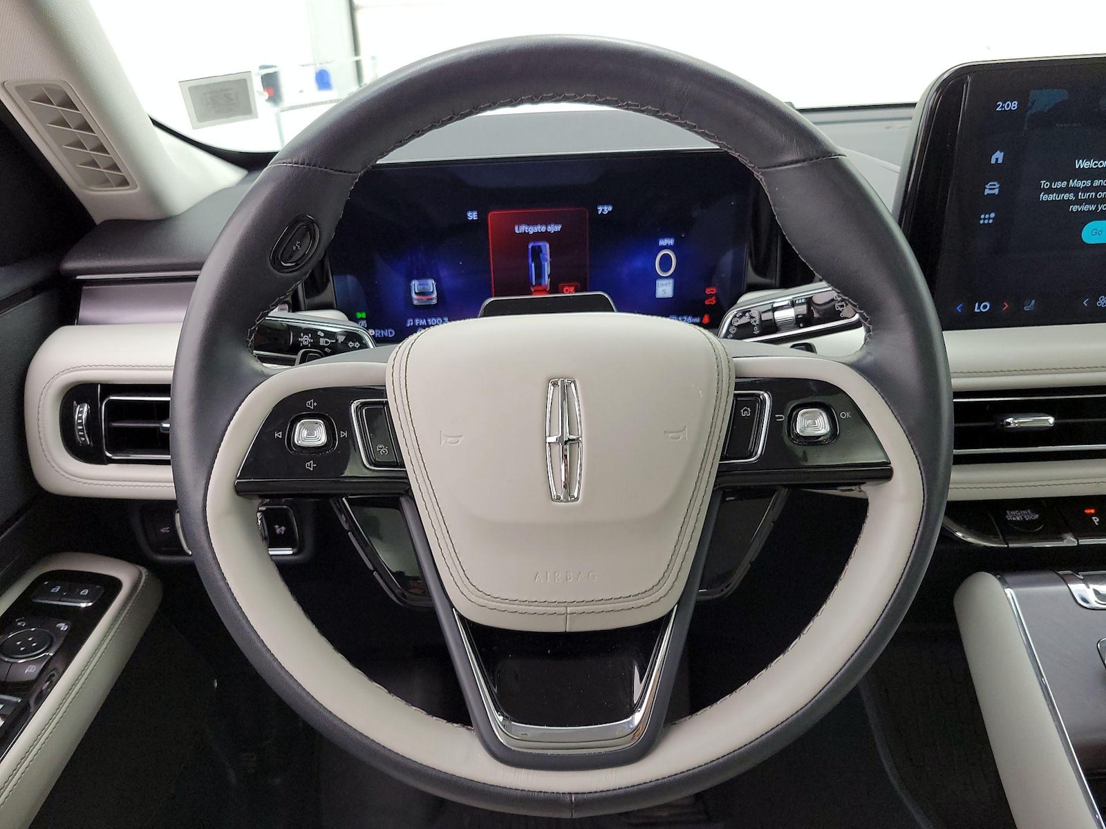 lincoln aviator 2025 5LM5J6XC2SGL16816 image lincoln aviator 2025 5LM5J6XC2SGL16816 image