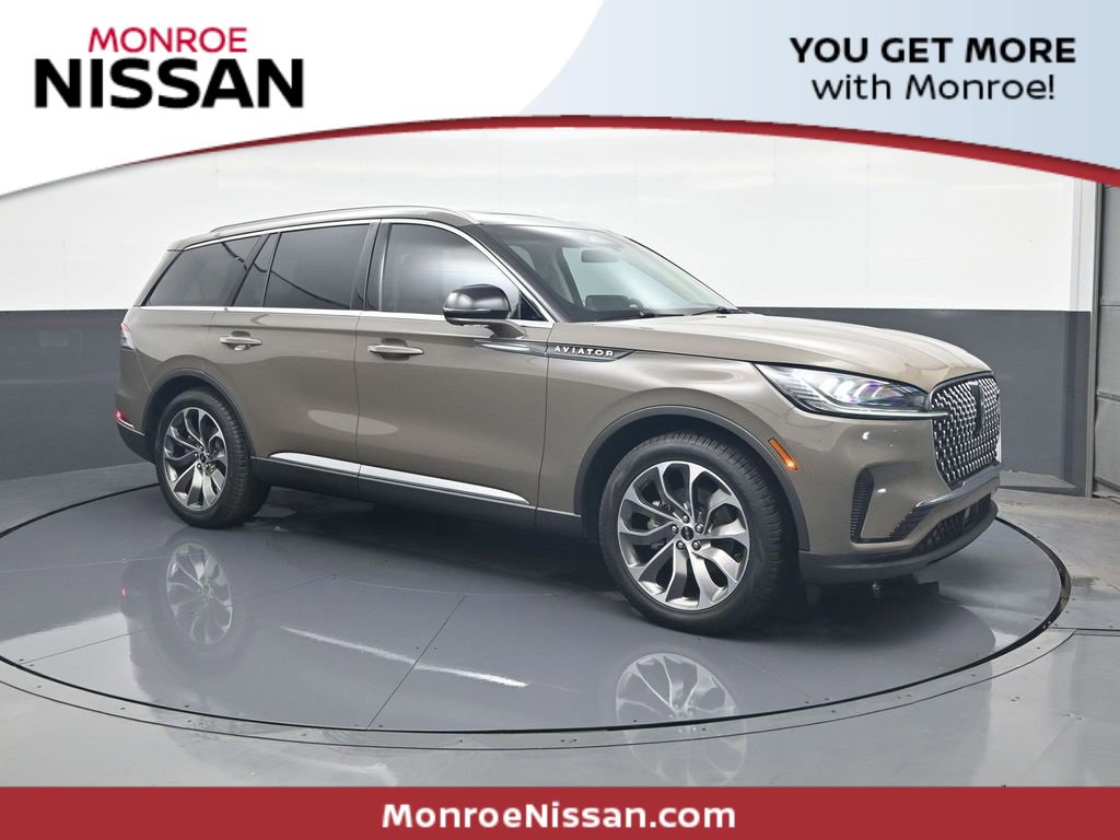 lincoln aviator 2025 5LM5J7WC0SGL25408 image lincoln aviator 2025 5LM5J7WC0SGL25408 image