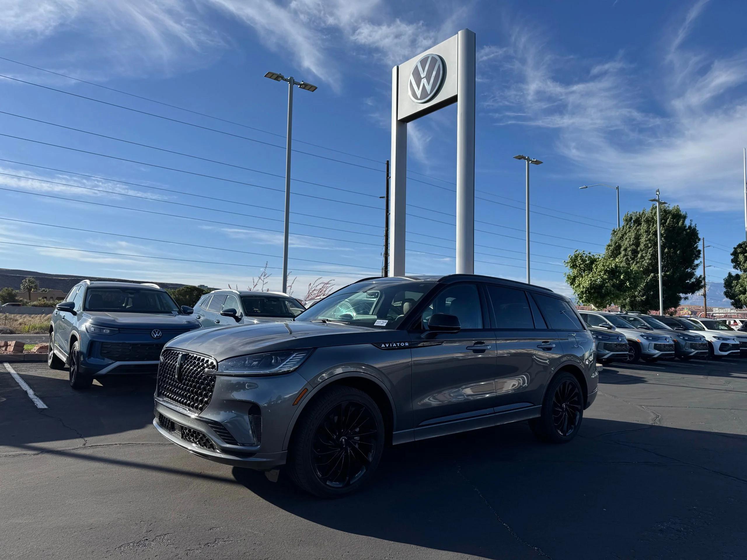 lincoln aviator 2025 5LM5J7XC0SGL06016 image lincoln aviator 2025 5LM5J7XC0SGL06016 image