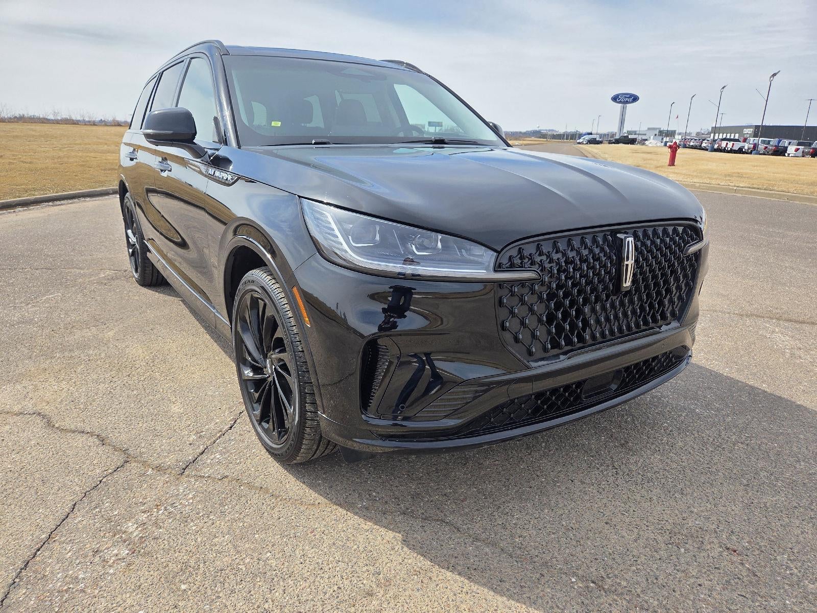 lincoln aviator 2025 5LM5J7XC2SGL00492 image lincoln aviator 2025 5LM5J7XC2SGL00492 image