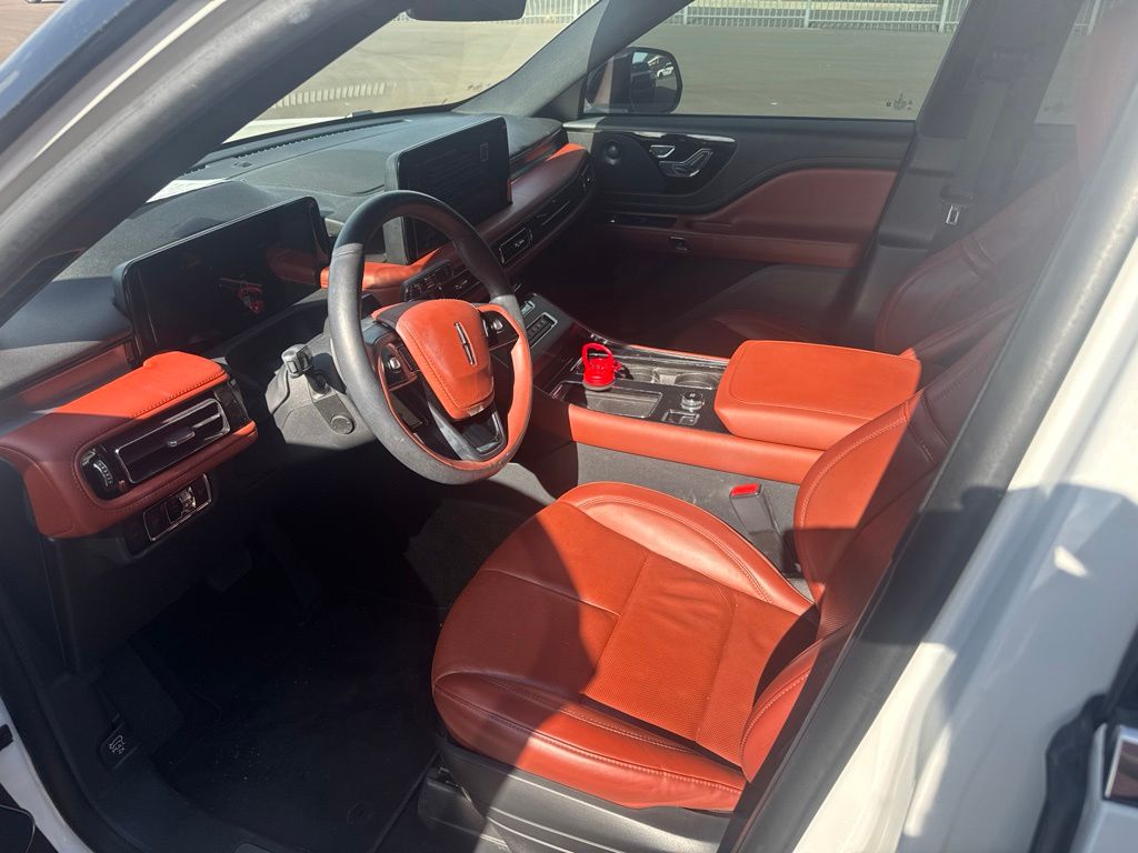 lincoln aviator 2025 5LM5J7WC9SGL11068 image lincoln aviator 2025 5LM5J7WC9SGL11068 image