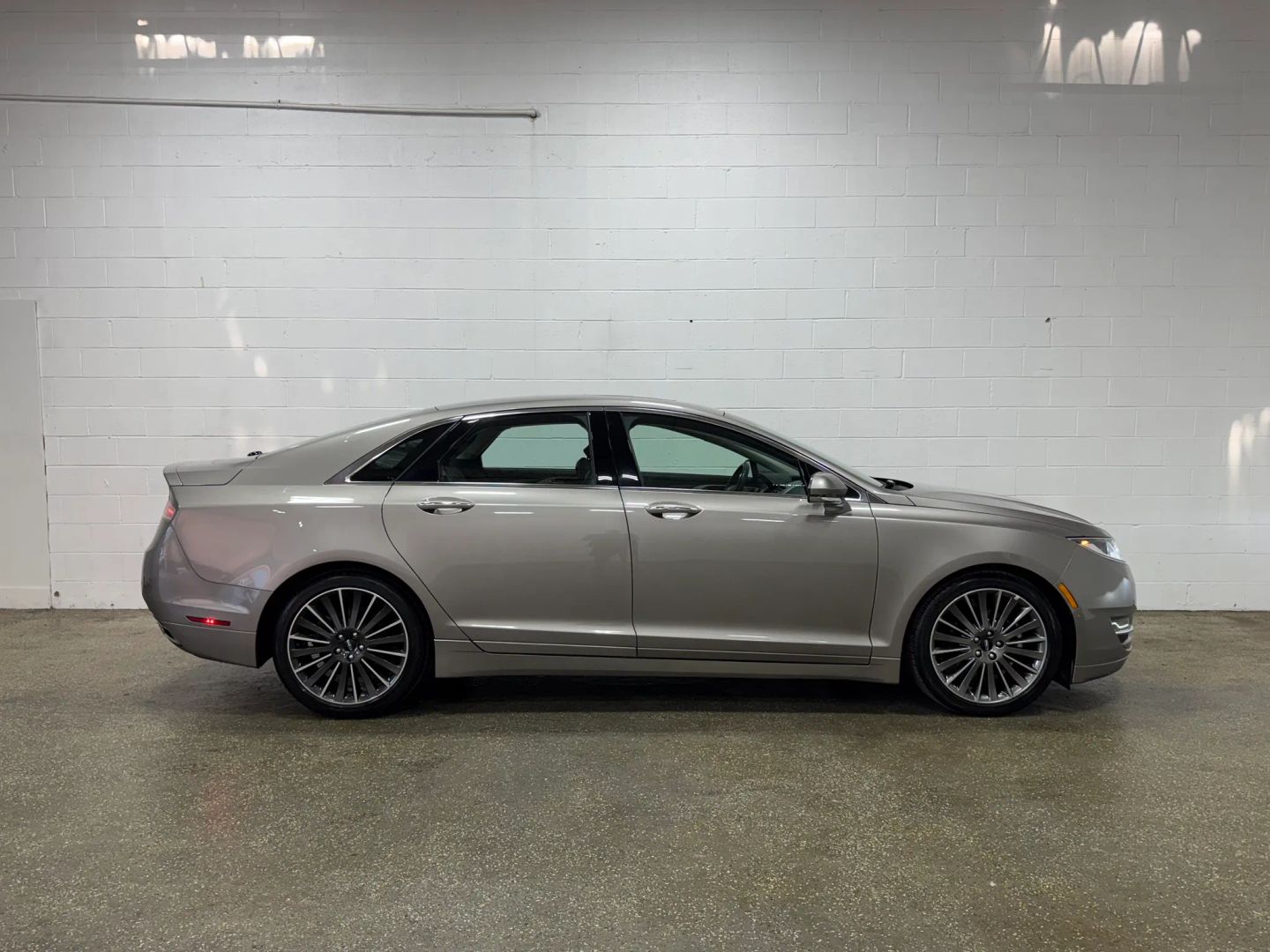 lincoln mkz 2016 3LN6L2JK9GR627735 image lincoln mkz 2016 3LN6L2JK9GR627735 image