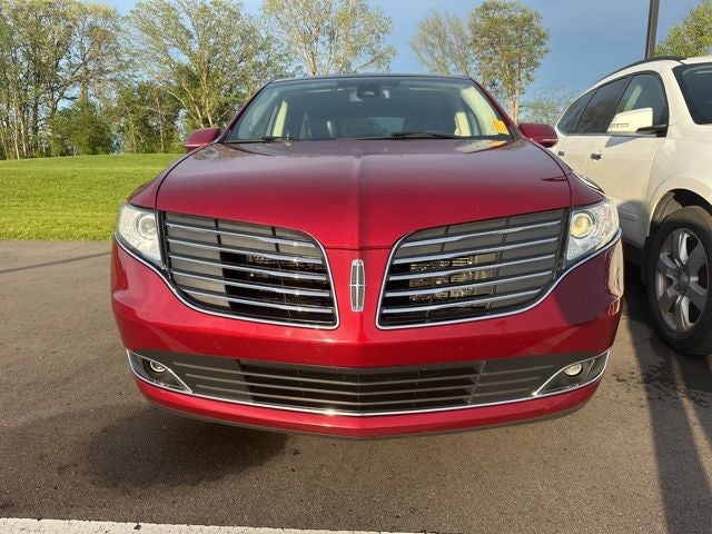 lincoln mkt 2018 2LMHJ5AT3JBL00945 image lincoln mkt 2018 2LMHJ5AT3JBL00945 image