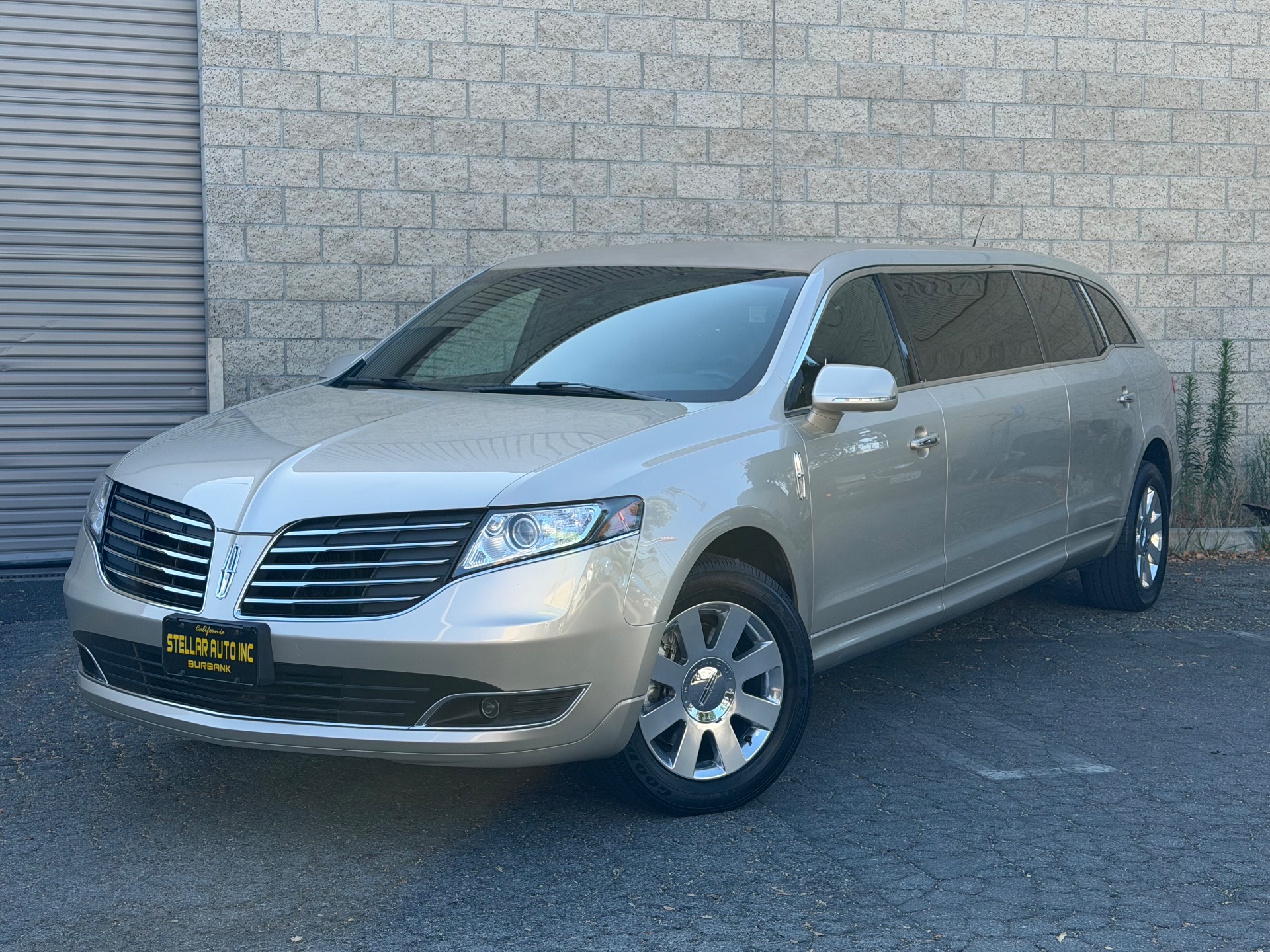 lincoln mkt 2017 2L1MJ5LT7HBL01907 image lincoln mkt 2017 2L1MJ5LT7HBL01907 image