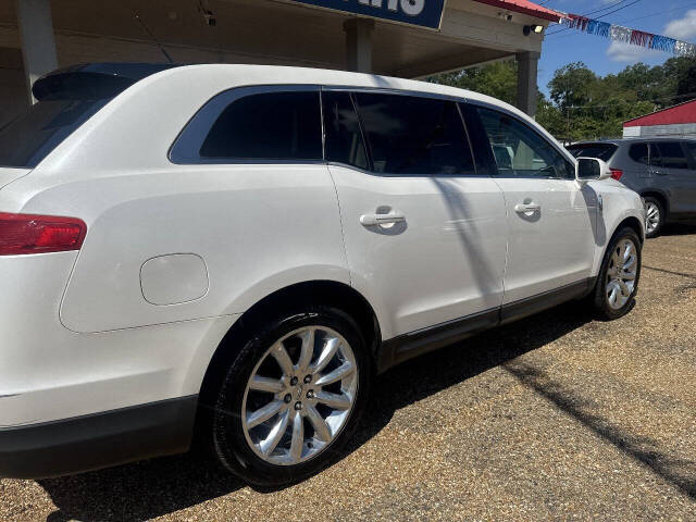lincoln mkt 2010 2LMHJ5FR6ABJ12661 image lincoln mkt 2010 2LMHJ5FR6ABJ12661 image