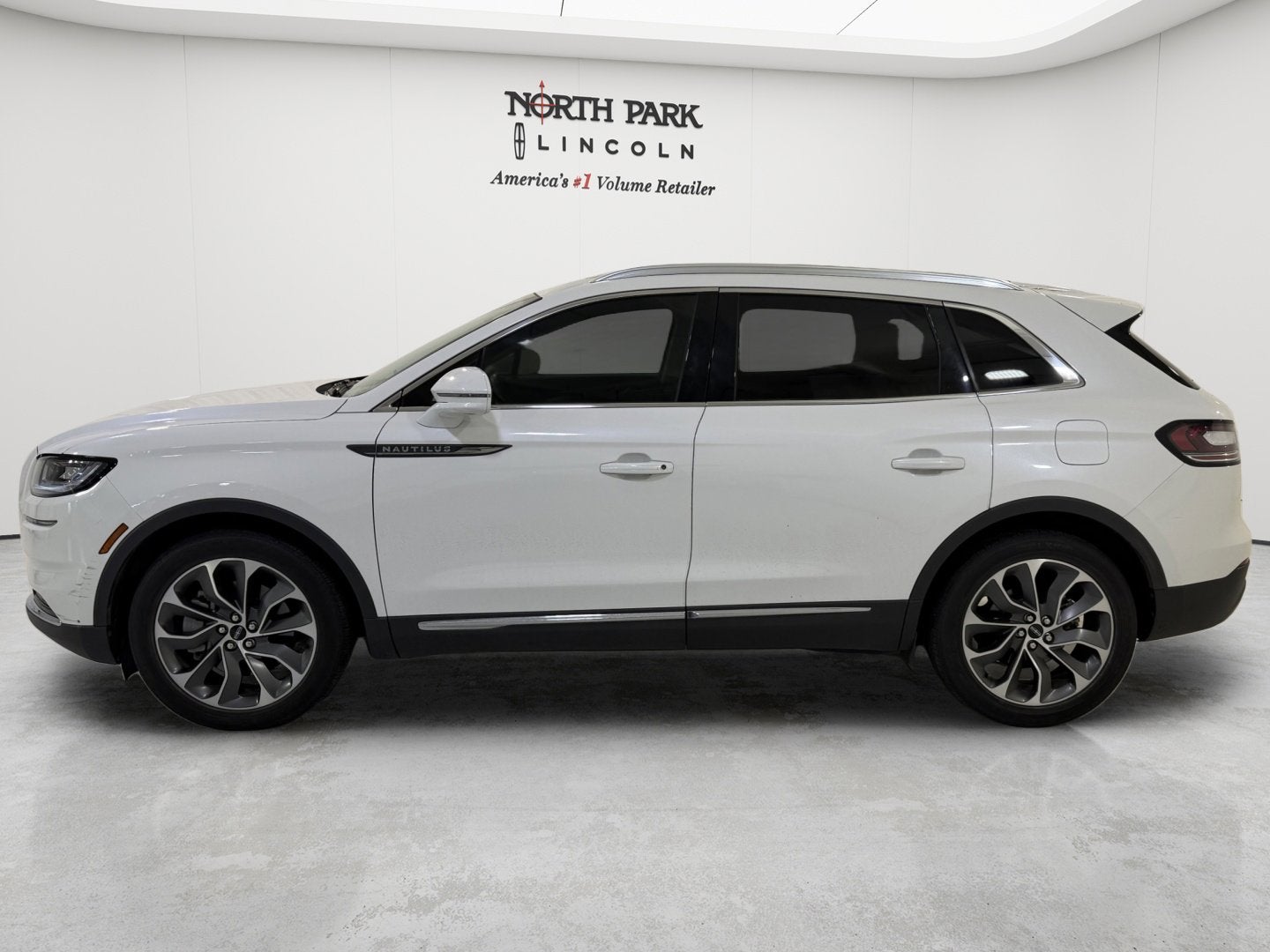 lincoln nautilus 2023 2LMPJ6K92PBL14073 image lincoln nautilus 2023 2LMPJ6K92PBL14073 image