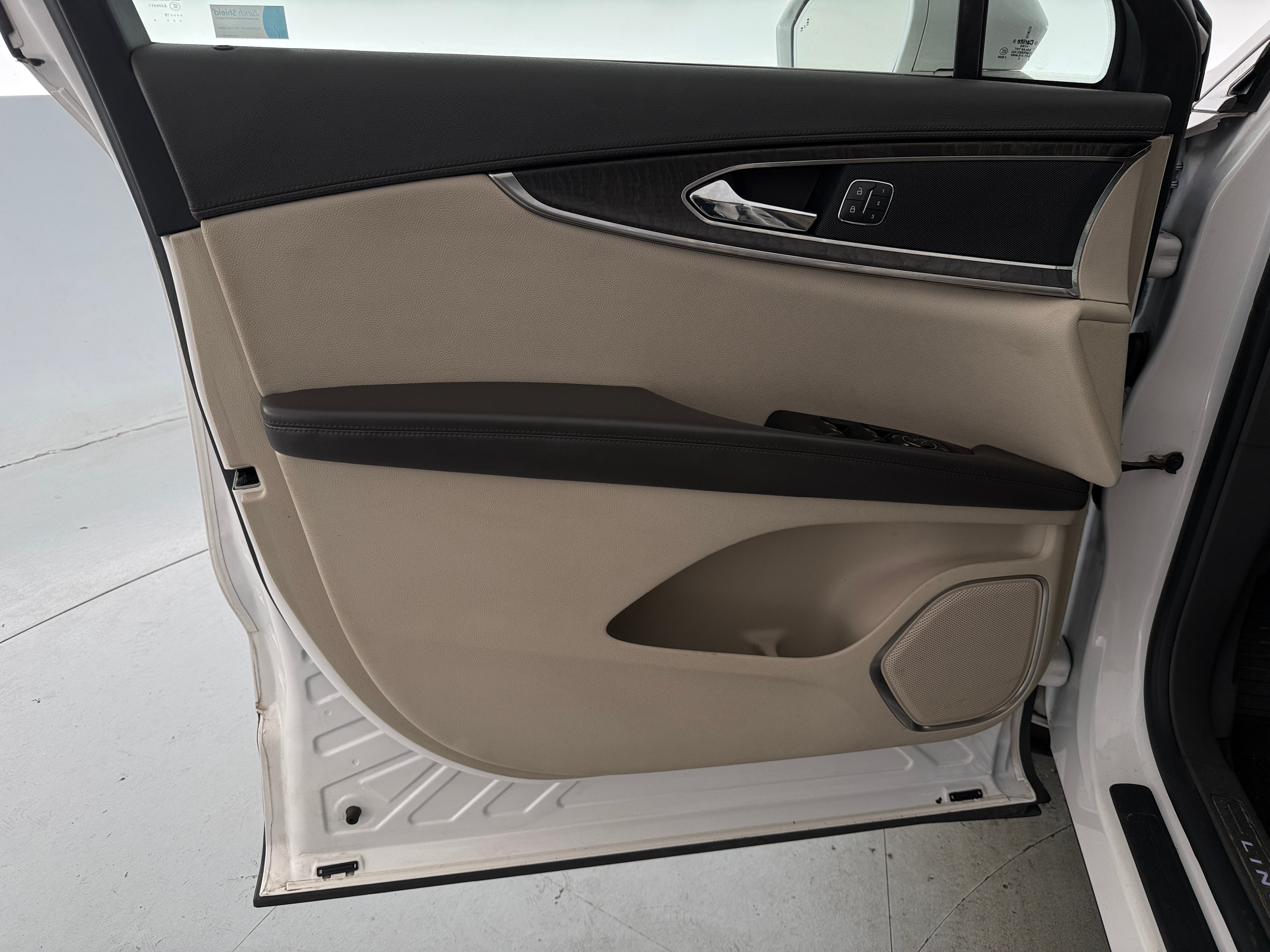lincoln nautilus 2019 2LMPJ8K93KBL40458 image lincoln nautilus 2019 2LMPJ8K93KBL40458 image