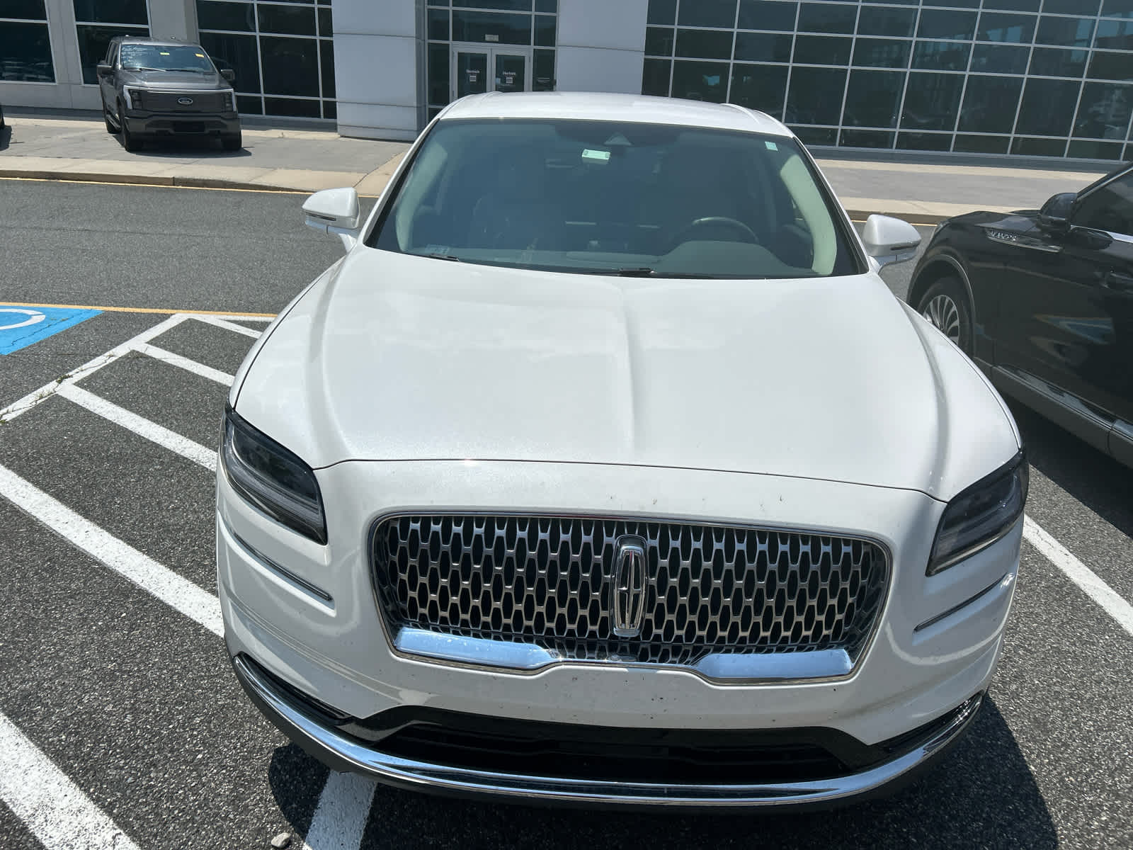 lincoln nautilus 2021 2LMPJ6J99MBL16089 image lincoln nautilus 2021 2LMPJ6J99MBL16089 image