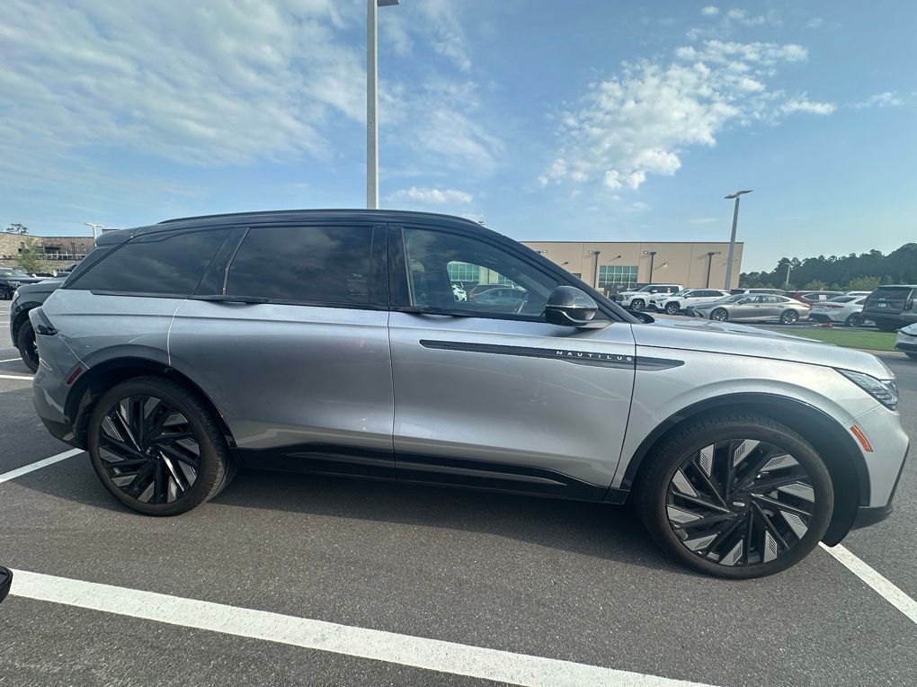 lincoln nautilus 2025 5LMPJ8K48SJ961140 image lincoln nautilus 2025 5LMPJ8K48SJ961140 image