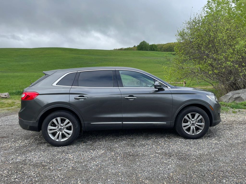 lincoln mkx 2018 2LMPJ8JR2JBL25966 image lincoln mkx 2018 2LMPJ8JR2JBL25966 image