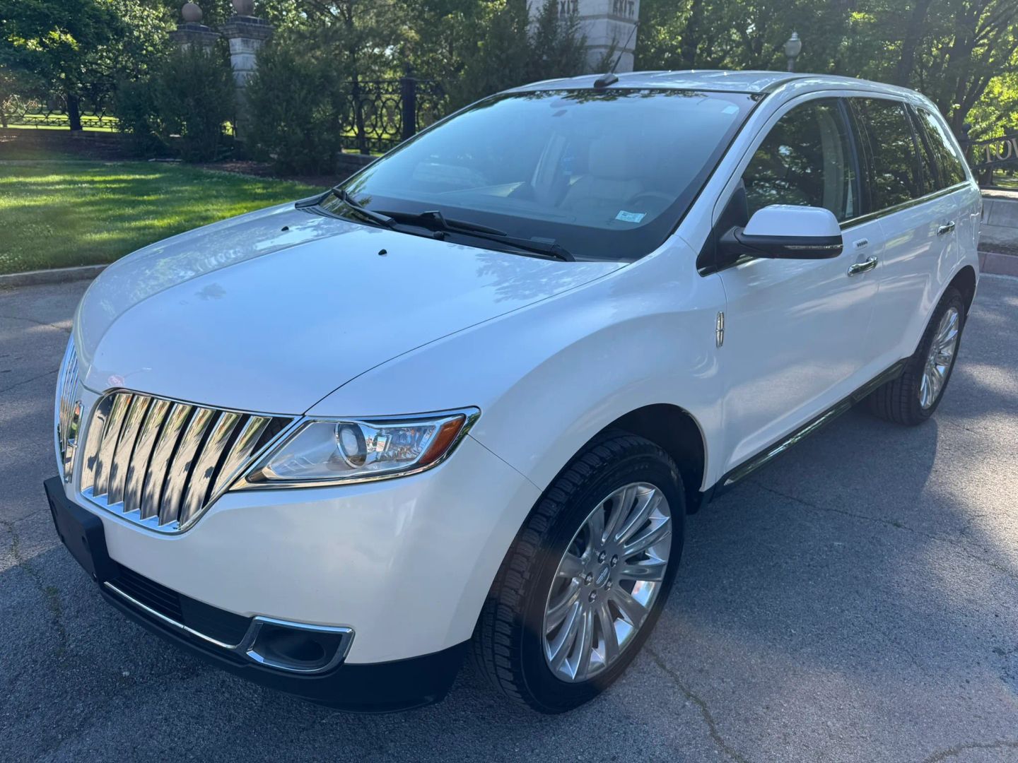 lincoln mkx 2012 2LMDJ6JK2CBL17010 image lincoln mkx 2012 2LMDJ6JK2CBL17010 image