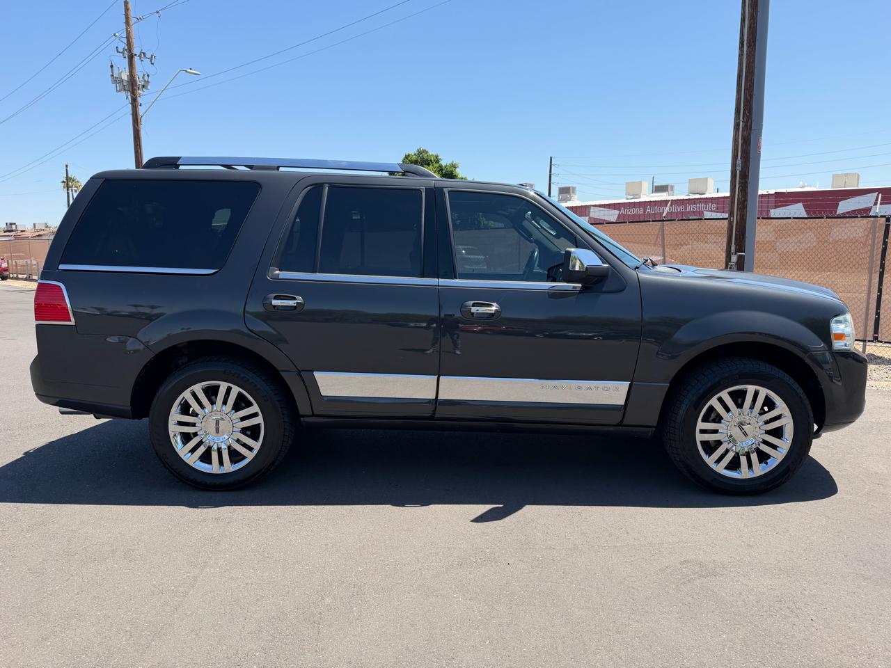 lincoln navigator 2007 5LMFU28537LJ22699 image lincoln navigator 2007 5LMFU28537LJ22699 image