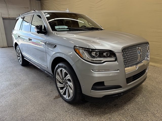 lincoln navigator 2019 5LMJJ2JT4KEL02704 image lincoln navigator 2019 5LMJJ2JT4KEL02704 image