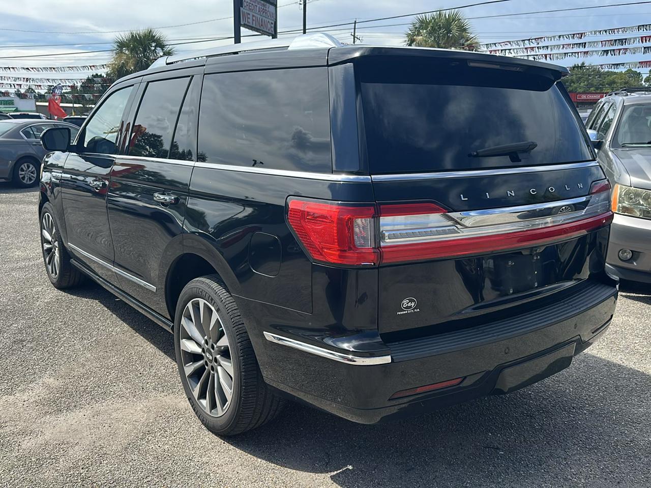 lincoln navigator 2018 5LMJJ2HT0JEL05605 image lincoln navigator 2018 5LMJJ2HT0JEL05605 image