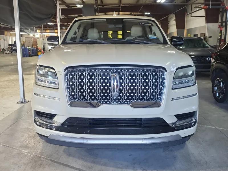 lincoln navigator 2018 5LMJJ2HT2JEL11793 image lincoln navigator 2018 5LMJJ2HT2JEL11793 image