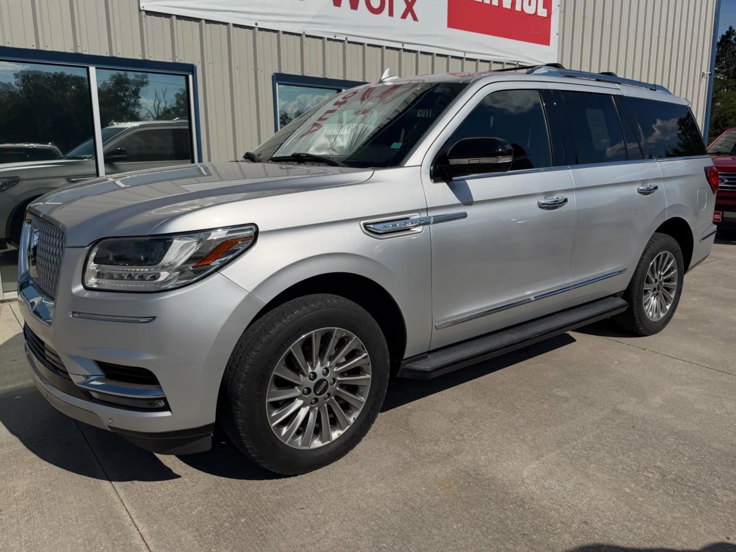 lincoln navigator 2018 5LMJJ2NT2JEL04332 image lincoln navigator 2018 5LMJJ2NT2JEL04332 image