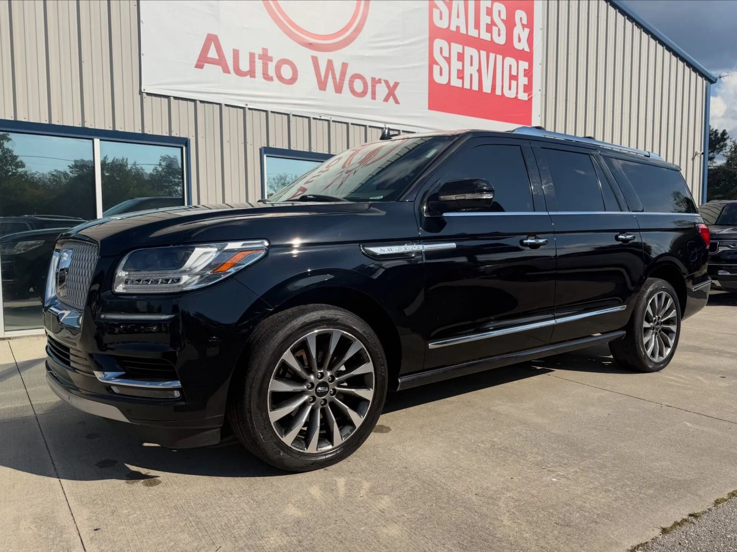 lincoln navigator 2018 5LMJJ3JT1JEL04821 image lincoln navigator 2018 5LMJJ3JT1JEL04821 image